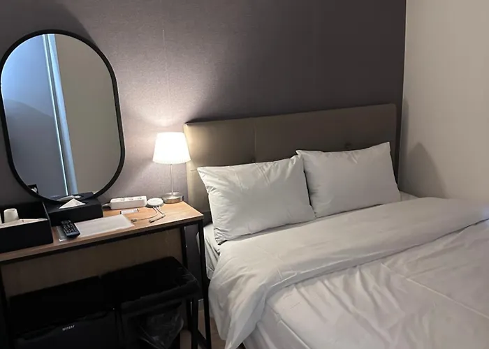 Hotel About Dongdaemun 2*