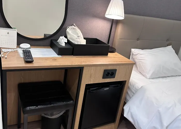 Hotel About Dongdaemun 2*